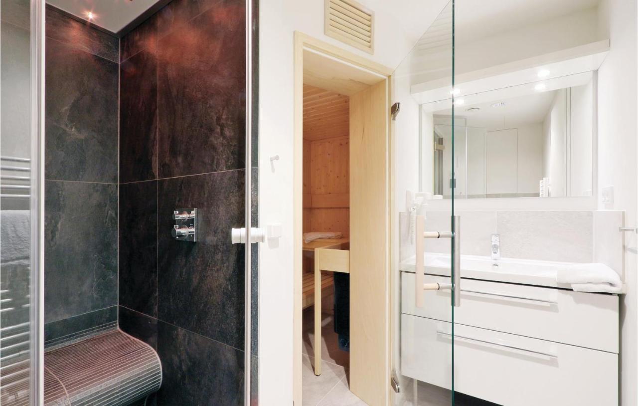 Awesome Apartment In Luebeck Travemuende With Sauna Ngoại thất bức ảnh